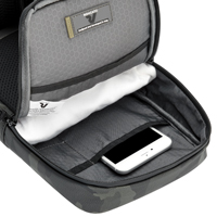 Vnitřní kapsy a přihrádky Vnitřní kapsy a přihrádky